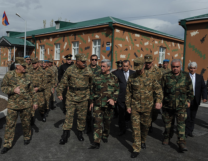 Армения невс. Войсковая часть Гюмри Армения. Войсковая часть 09400 Эчмиадзин. Военная часть в Армении.