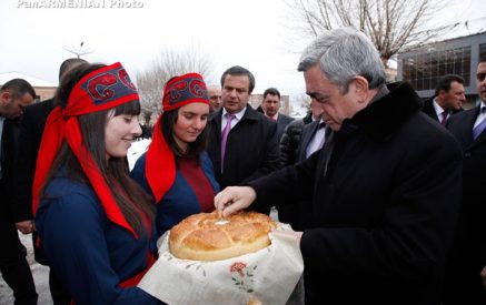 Վարդենիսի քաղաքապետ.«Գան իմ գիրկը նստե՞ն» (Տեսանյութ)