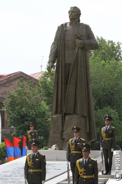 Opening of Garegin Nzhdeh's statue took place in Yerevan