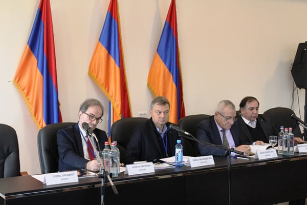 Լրագրողների 8-րդ համահայկական համաժողովը   շարունակեց իր աշխատանքները՝ «Սփյուռքի ներուժի ներգրավումը ՀՀ պետականաշինության գործում» թեմատիկ նիստով