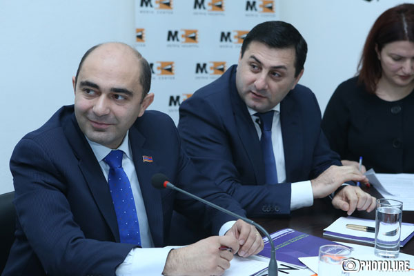 Մարուքյանն առաջարկում է ՊԵԿ-ի եւ ԿԲ-ի շենքերը վաճառել, փոխմարզպետներին կրճատել՝ փող տնտեսելու համար (Տեսանյութ)