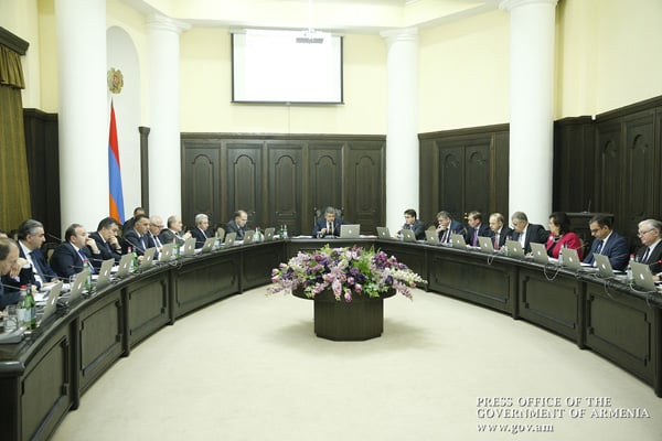 Մարզերում արձանագրվել է զգալի դրական աճ. վարչապետը հանձնարարել է վերանայել մարզպետարանների տարեկան գործունեության ծրագրերը