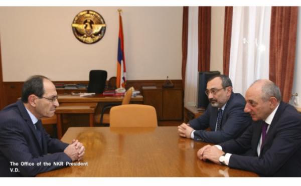 Շավարշ Քոչարյանը`Բակո Սահակյանին. Արցախում էլ կարծրատիպը կոտրվեց