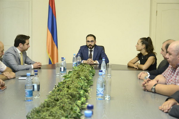 Սերգեյ Ավետիսյանը շնորհավորել է ՔԱԳՎ նորանշանակ ղեկավար Տաթևիկ Ռևազյանին