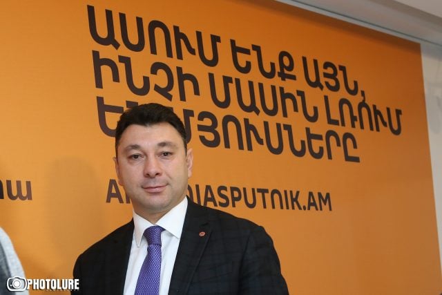 Փաշինյանի «պոպուլիստական» իշխանության, «Մարտի 1»-ի պատասխանատուի եւ  ՀՀ-ի «հպարտ ու հզոր արտաքին քաղաքականության մասին». Էդուարդ Շարմազանով