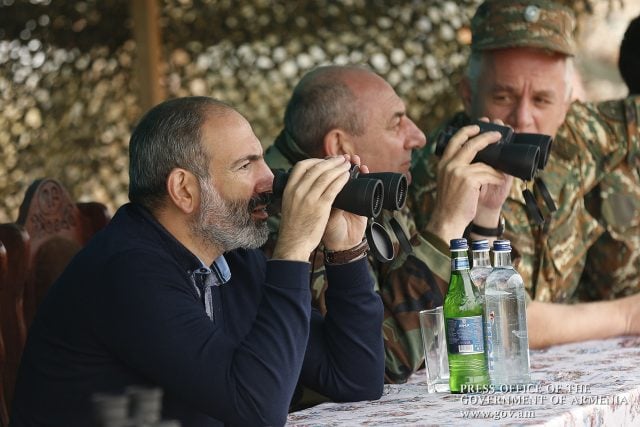 Քիչ հավանական է, որ Երևանը պաշտոնապես դրական արտահայտվի այս պահին Արցախի հետ ռազմաքաղաքական պայմանագիր կնքելու հարցին. «Ժամանակ»