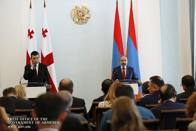 Յուրաքան­չյուր հակամարտություն ուրույն է, և, հետևաբար, լուծումներն էլ պետք է բխեն դրանց էությունից. Հայաստանի և Վրաստանի վարչապետները հանդես են եկել ԶԼՄ-ների համար հայտարարություններով