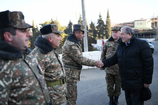 Զինվորները, որոնց հանդիպեցի, ուրախ են ծառայության համար, հպարտ են, որ ծառայում են Արցախում․ Արմեն Սարգսյան