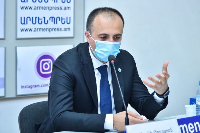 Նախարար. «Արտակարգ դրությունը հանելով եւ այլ իրավական կարգավորումներ չունենալով՝ կունենանք հիվանդության պայթյունաձեւ տարածում»