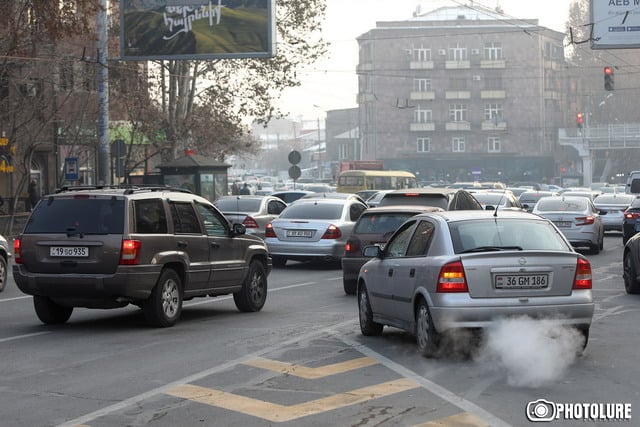 «Ո՞ւր են Երեւանի գծանշումները․ վարորդները տեսողական հիշողությամբ են մեքենա վարում»․ Թագուհի Թովմասյանը՝ փոխնախարարին