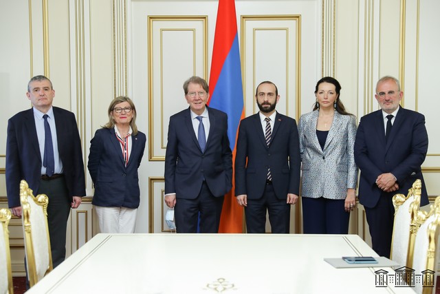 Արարատ Միրզոյանը եւ ֆրանսիացի գործընկերները պայմանավորվածություն ձեռք բերեցին համատեղ ջանքեր գործադրել Արցախի անվտանգության եւ արցախահայերի ինքնորոշման իրավունքը պաշտպանելու ուղղությամբ