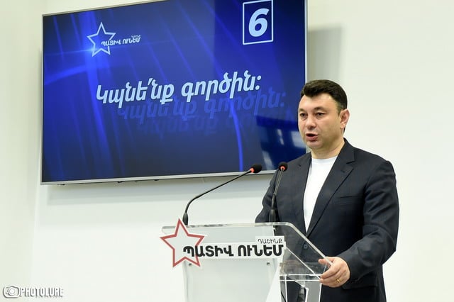 «Խոտ ուտի՝ մեռնի, ավելի լավ է, ու այսօր տղամարդկությունից, արժանապատվությունից է խոսում»․ Շարմազանով