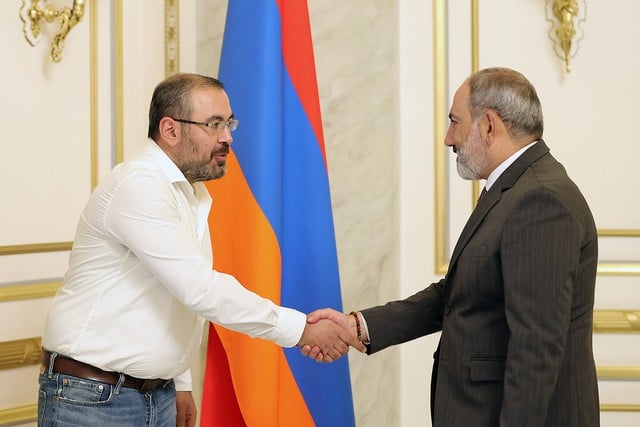 Այս արդյունքները ցույց են տալիս, որ քաղաքական դաշտը մրցունակ չէ, իրականությունից կտրված է. Սուրեն Սահակյանը՝ Նիկոլ Փաշինյանին