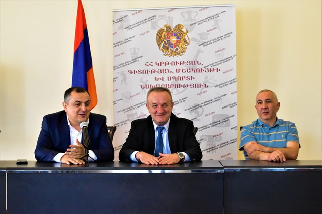 «Ցանկությունները և հնարավորությունները երբեմն չեն համընկնում, բայց վստահեցնում եմ՝ մարզիկների և մարզիչների նկատմամբ վերաբերմունքն արմատապես փոխվելու է դեպի լավը». Վահրամ Դումանյան