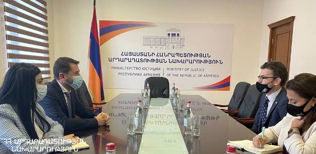 Կարեն Անդրեասյանը Մեծ Բրիտանիայի դեսպանին է ներկայացրել էլեկտրոնային արդարադատության ոլորտում թվայնացմանը վերաբերող մանրամասներ