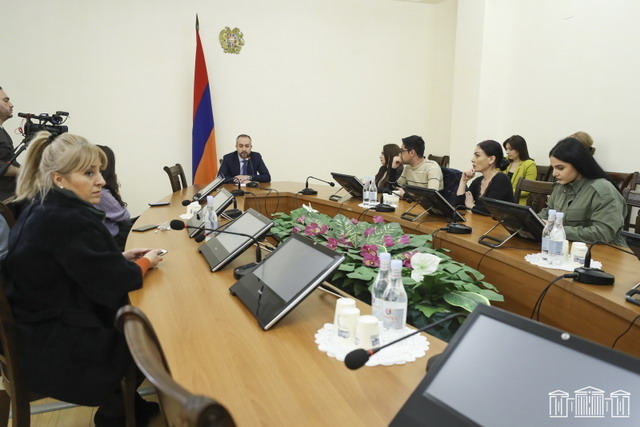 «Ադրբեջանի հետ ուղիղ հաղորդակցման ձեւաչափեր եղել են եւ կան»․ Էդուարդ Աղաջանյան