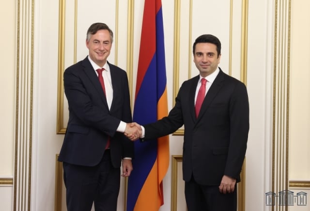 Անդրադարձ է եղել Եվրոպական խորհրդարանի բանաձեւերում ամրագրված աներկբա դիրքորոշմանը Հայաստանի համար կարեւորագույն մի շարք հարցերի վերաբերյալ