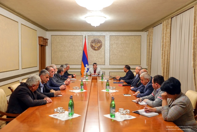 Քննարկվել են Արցախի շուրջ արտաքին քաղաքական զարգացումները. Արայիկ Հարությունյանն աշխատանքային ընդլայնված խորհրդակցություն է անցկացրել