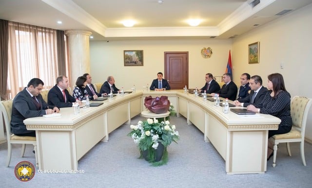 Քյարամյանը խորհրդակցություններ է անցկացրել ՔԿ որակավորման և կարգապահական հանձնաժողովների հետ