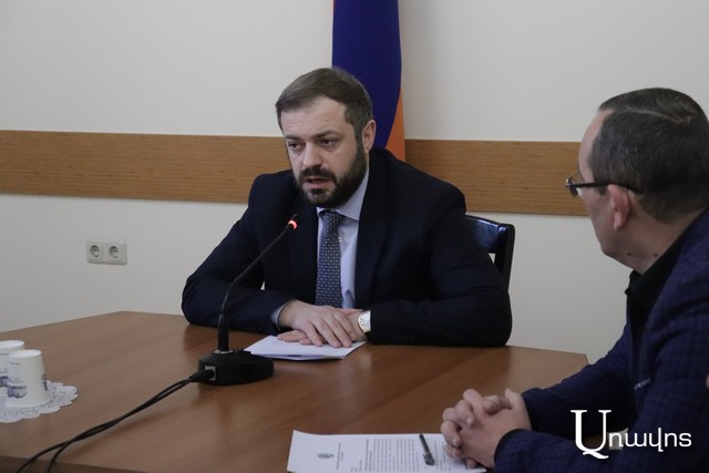 «Հարցեր կան, որոնք մենք տալու ենք եւ հուսով եմ՝ կստանանք պատասխանները». Պապոյանը՝ առողջապահության նախարարությանը