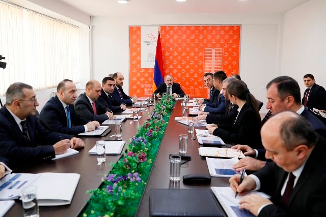 Քարտեզների 95 տոկոսը վարվում է առցանց, մեկնարկել է հասցեների միասնական ռեեստրի ներդրման գործընթաց. վարչապետին զեկուցվել է Կադաստրի կոմիտեի 2022թ. գործունեության կատարողականի մասին