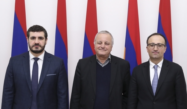 Քննարկել են Հայաստանին սպառնացող անվտանգային խնդիրներին առնչվող հարցեր. Արման Եղոյանը և Արսեն Թորոսյանը հանդիպել են Եվրոպական խորհրդարանի պատգամավոր Ֆրանսուա Ալֆոնսիին