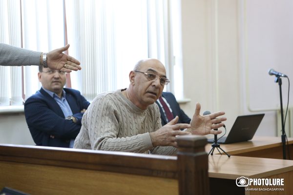 Վարչապետի շարասյան ղեկավարի փաստաբանը պահանջել է Սոնա Մնացականյանի հորը հեռացնել դատական նիստերի դահլիճից. «Ազատություն» ռ/կ