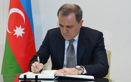 Բաքուն կարիք չի տեսնում լրացուցիչ անվտանգության երաշխիքներ տրամադրել Արցախի հայերին. Բայրամով