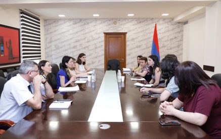 «Դպրոցներում մշտապես առկա է մասնագետների կարիք և յուրաքանչյուր աշխատակցի համար փորձելու ենք առաջարկել աշխատանք». Անդրեասյանը հանդիպել է Արմավիրի թիվ 4 ավագ դպրոցի մանկավարժների հետ