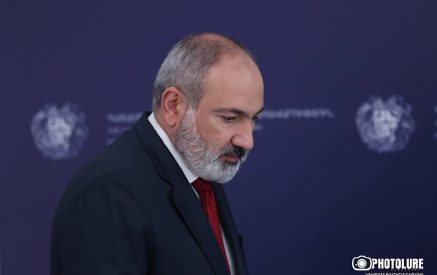 «Ո՞ր պահին, ո՞ր իրադարձությունից հետո հասկացաք, որ Արցախն Ադրբեջան է»․ զոհված զինծառայողի ծնողի հարցը Փաշինյանին