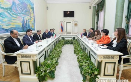 Վարդապետյանն իրանցի գործընկերներին է ներկայացրել ԼՂ ժողովրդի դեմ Ադրբեջանի սանձազերծած ագրեսիայի հետևանքները