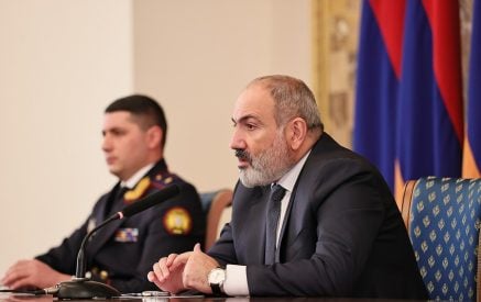 Պետք է հասկանանք, լավ մեզ հետ ի՞նչ է կատարվել և ի՞նչ է կատարվում: Պետք է շատ հստակ լինի, այս ամեն ինչը մեզ համար կարմիր գիծ է. Փաշինյանը ներկա է գտնվել ՔԿ ծառայողի օրվան նվիրված նիստին