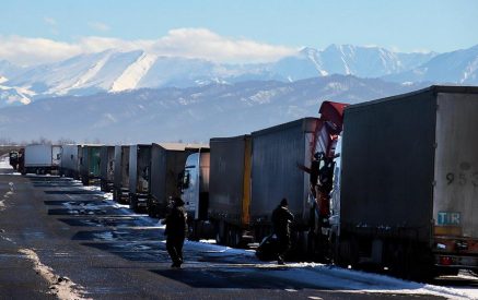 «Խնդիրը միայն հայկական բեռների հետ չէ, վրացիներն էլ, թուրքական բեռներն էլ խնդիր ունեն»․ ՌԴ-ում ՀՀ մաքսային կցորդը՝ Վերին Լարսի իրավիճակի մասին