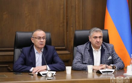 «Այն փաստաթուղթը, որը պարտադրվում է Հայաստանին, ունենալու է շատ անորոշ ձեւակերպումներ, եւ Ադրբեջանը նոր պատերազմի առիթ կստեղծի»․ Արթուր Խաչատրյան