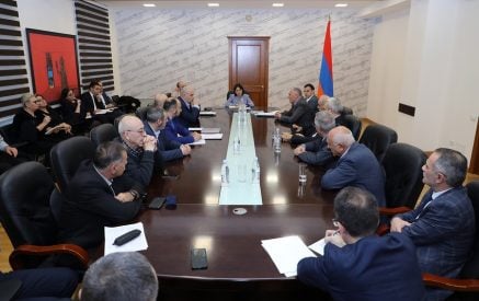 «Որոշ անճշտություններ սկզբունքային խնդիրներ են պարունակում». «Հայոց պատմություն 7» դասագրքի վերաբերյալ մասնագիտական դիտարկումների քննարկում