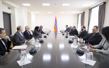 Միրզոյանը Իրանի Գերագույն առաջնորդի խորհրդականի հետ քննարկել է Հարավային Կովկասում անվտանգությանն ու կայունությանն առնչվող հարցեր