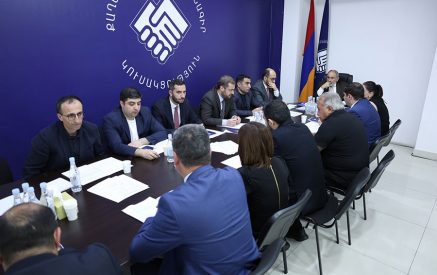 ՔՊ-ում քննարկել են Գյումրի համայնքի ավագանու խմբակցության աշխատանքի հետ կապված հարցեր