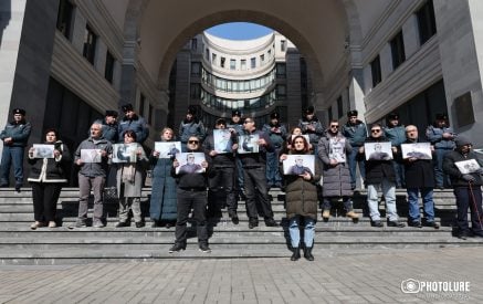 «Եթե Դուք ըտենց, ես էլ ըսենց, տիկին Խամոյան»․ Արարատ Միրզոյանին վրդովվեցրեց գերիների վերադարձի մասին հարցը